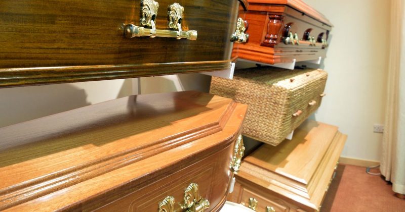 Популярное: Сколько нужно накопить денег на похороны, прежде чем умирать в Великобритании?