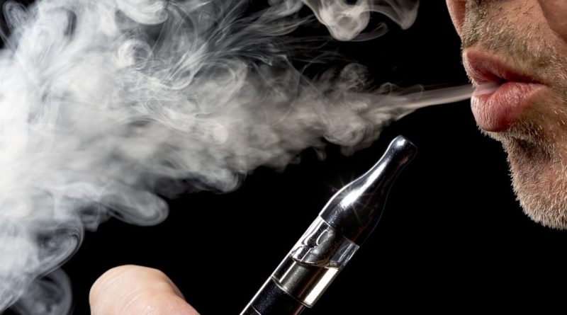 Здоровье и красота: Вейпинг так же вреден как и обычная сигарета? Британские политики говорят - нет, и хотят изменить закон