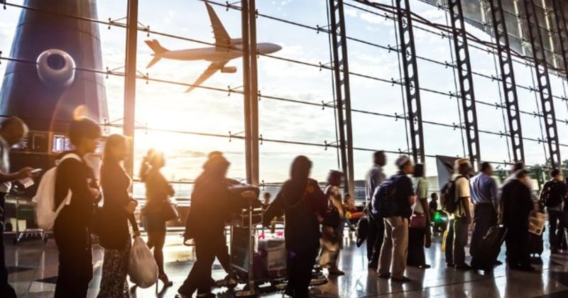 Популярное: Авиакомпании специально увеличивают время перелета, чтобы избежать выплаты компенсации