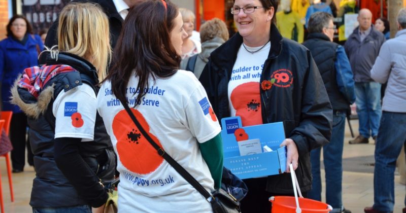 Общество: Сборщикам денег от благотворительных организаций в Ноттингеме запретят подходить к людям на улице