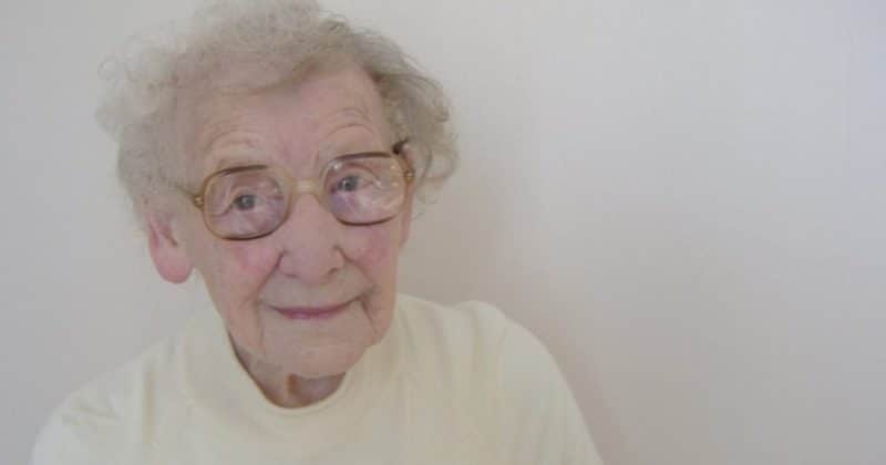 Общество: Самый старый человек Великобритании умер в возрасте 113 лет