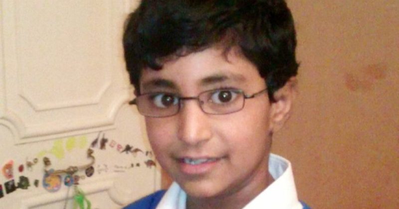 Происшествия: 13-летний подросток с непереносимостью лактозы умер после того, как одноклассник бросил в него сыр
