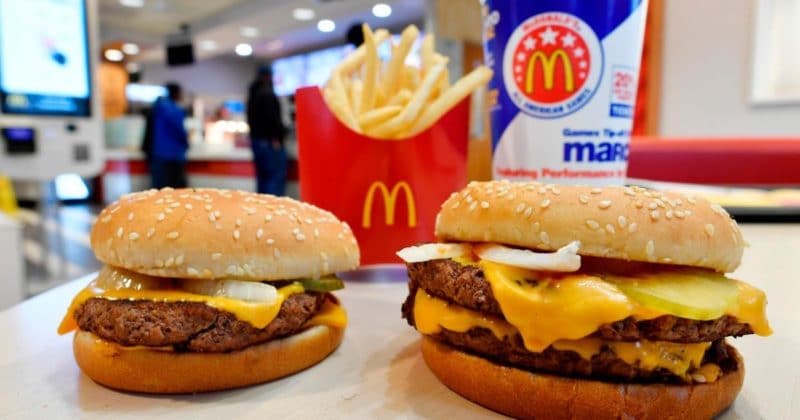 Популярное: McDonald's объявил об исключении консервантов и ароматизаторов из своих гамбургеров
