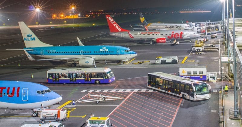 Общество: От пилота до стюардессы: в международном аэропорту Ньюкасла открывают 200 новых вакансий