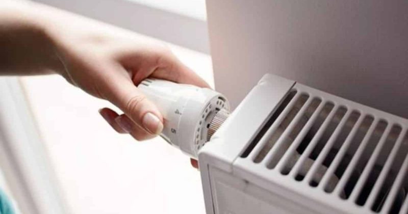 Лайфхаки и советы: Когда включать отопление? 8 способов снизить счета за газ и электричество