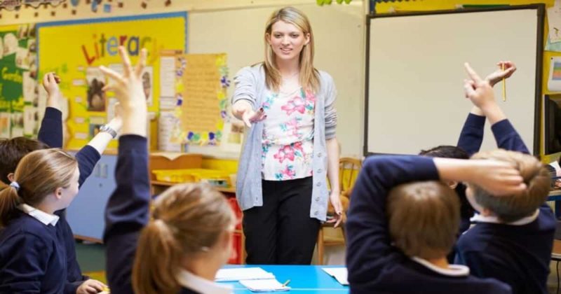 Общество: Кризис образования углубляется: школы Британии переходят на сокращенные учебные недели