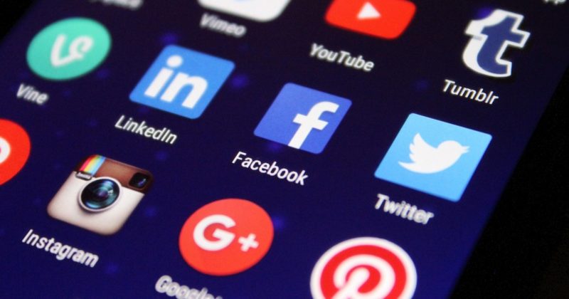 Популярное: Социальные сети шпионят за вами: как защитить себя в Facebook, Twitter и Instagram