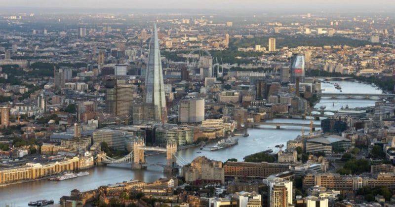 Общество: “Самый стрессовый” район Лондона, где работают самые напряженные британцы