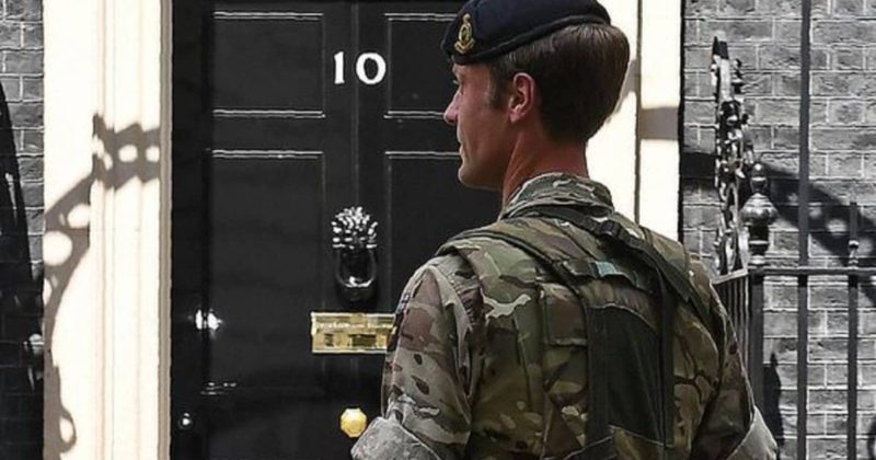 Общество: Стал известен секретный план подготовки британской армии к Brexit без сделки