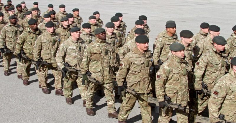 Общество: Импортные войска: армия примет иностранцев, никогда не живших в Британии