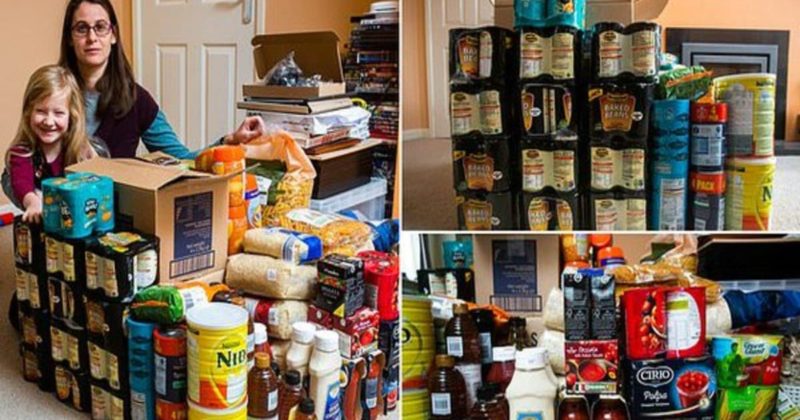 Общество: Семья складирует продукты, готовясь к Brexit без сделки