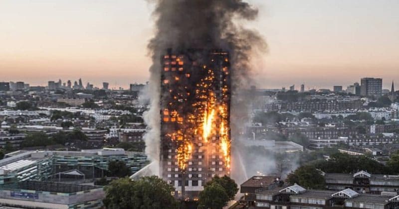 Общество: Бездушные британцы сожгли макет Grenfell Tower на вечеринке в Ночь Гая Фокса