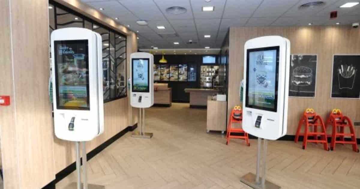 экраны McDonald’s Проверка сенсорных экранов McDonald’s выявила на них опасные бактерии и фекалии
