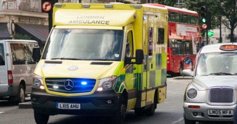 Закон и право: Уступить дорогу скорой помощи может обойтись вам в £1000