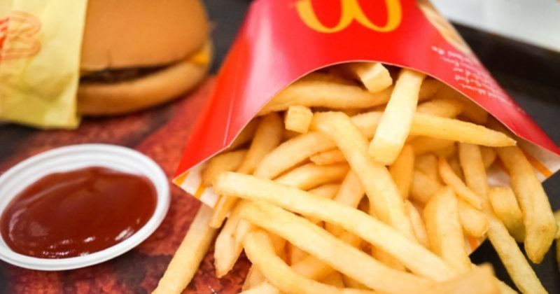 Популярное: Что выгодней - большая или маленькая картошка фри в McDonald's?