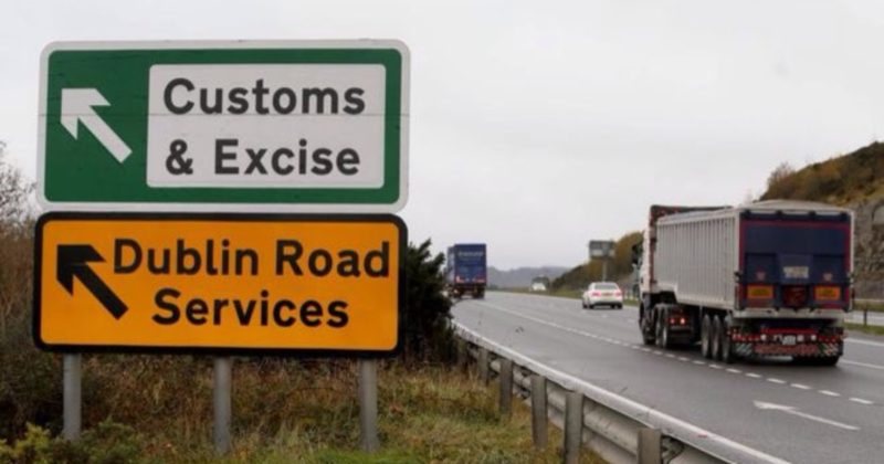 Политика: Ирландская граница останется открытой даже в случае Brexit без сделки