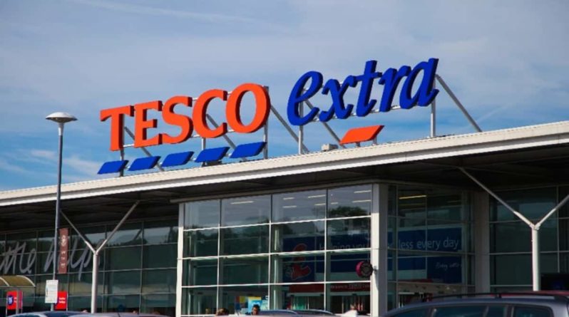 Общество: Tesco сокращает 15000 рабочих мест и закрывает крупнейшие отделы в попытке сэкономить £1,5 млрд