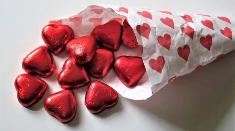 Досуг: Как бесплатно получить шоколад с доставкой на дом в День святого Валентина?
