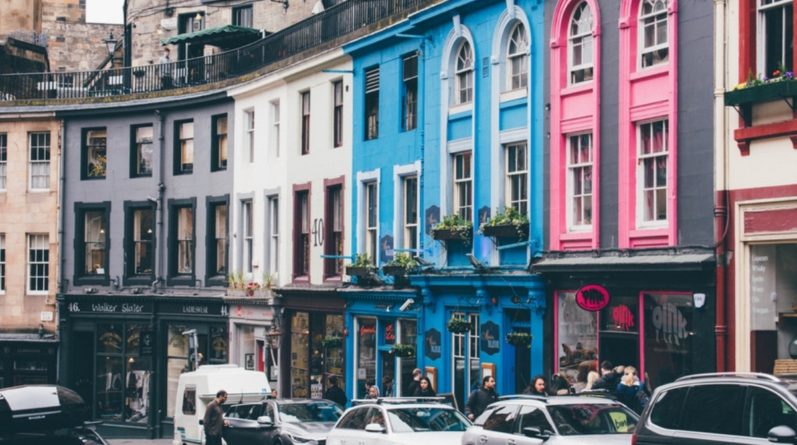 Путешествия: Эдинбург станет первым британским городом, где будет введен туристический налог