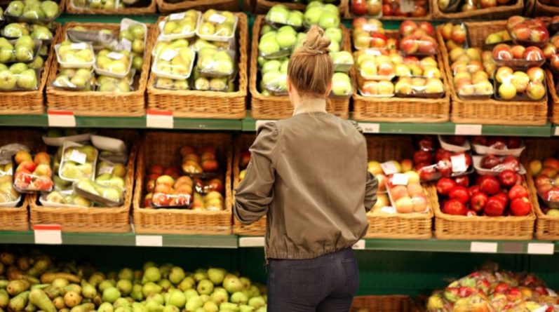 Популярное: Tesco запустил проект по удалению пластиковой упаковки овощей и фруктов в своих магазинах