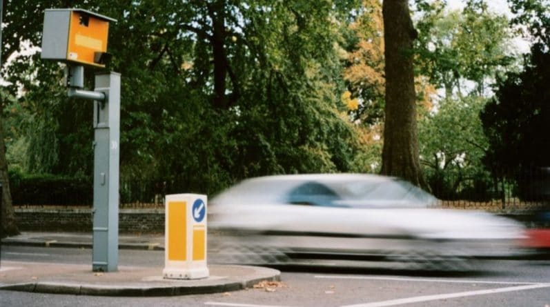 Закон и право: С 2022 года устройства ограничения скорости будут обязательны для всех британских водителей