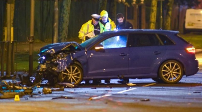 Двое детей погибло во время уличных гонок. Водитель скрылся с места происшествия 16032019 Происшествия: Двое детей погибло во время уличных гонок. Водитель скрылся с места происшествия
