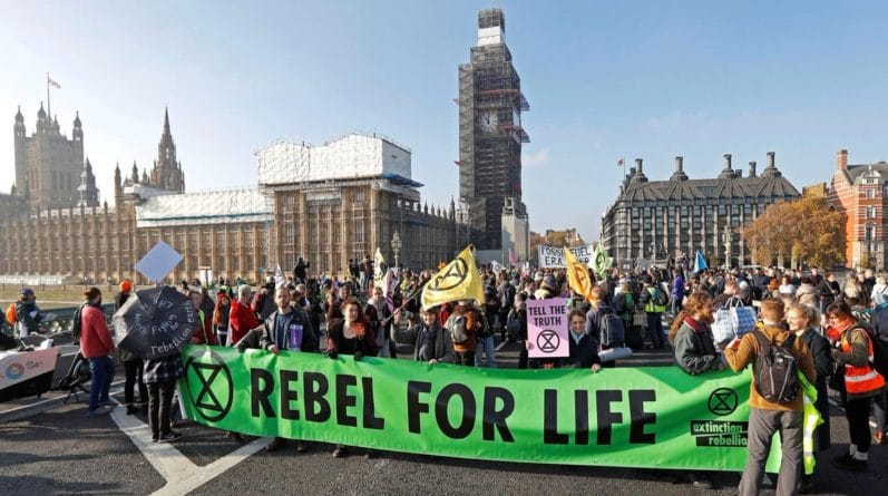 Общество: Тысячи активистов по изменению климата перекроют движение в центральном Лондоне