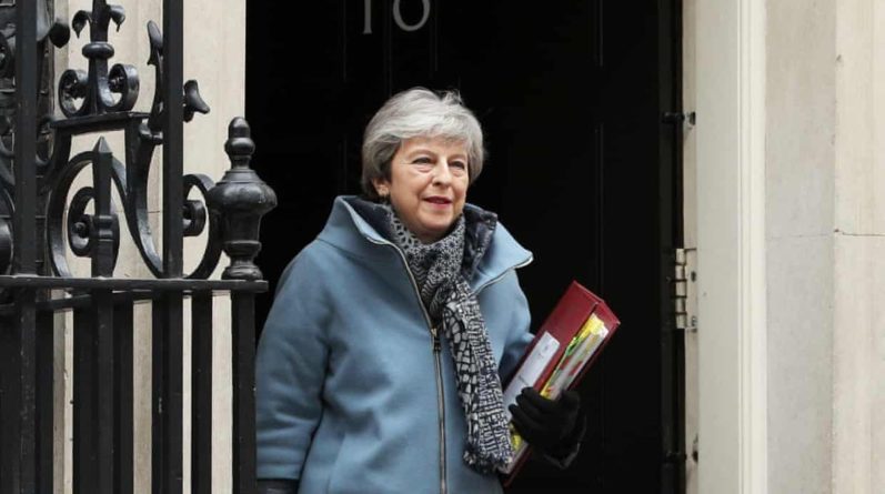 Политика: Тереза Мэй отменила пасхальные каникулы для участников переговоров Brexit
