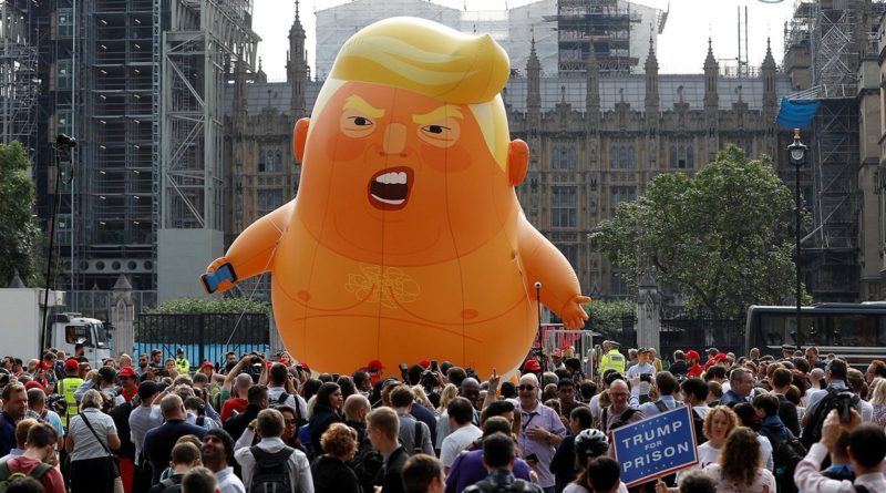 Общество: Британские активисты вновь готовятся запустить гигантского малыша-Трампа