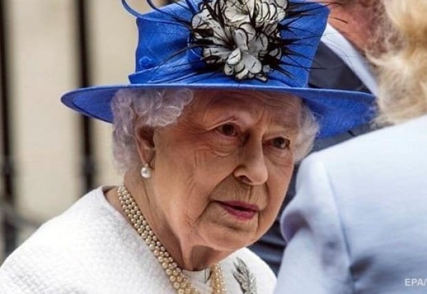 Общество: Королева Елизавета II поздравила Зеленского