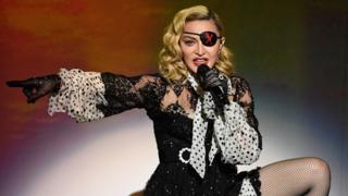 Общество: "Евровидение-2019": выступление Мадонны остается под вопросом
