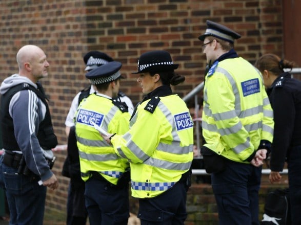 Общество: В Лондоне полиция во время акции Greenpeace задержала 10 активистов организации