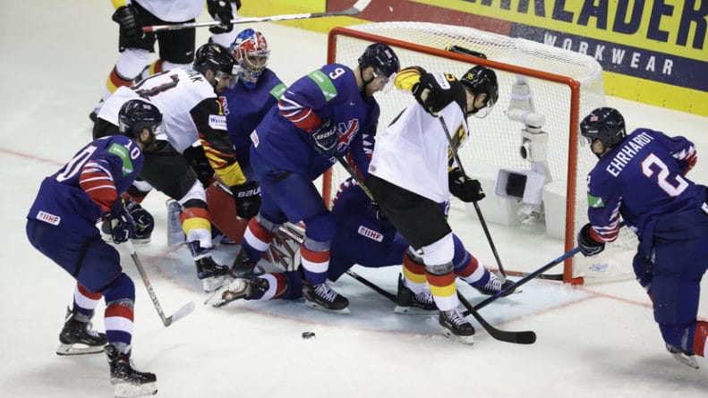 Общество: Сборная Германии обыграла Великобританию на ЧМ-2019 по хоккею