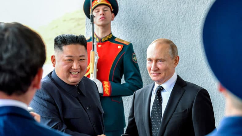 Общество: В Британии назвали итоги встречи Путина и Ким Чен Ына