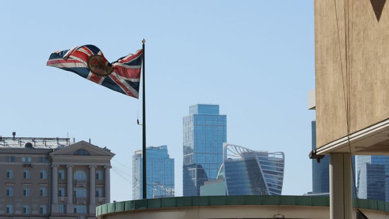 Общество: Великобритания решила сменить посла в России