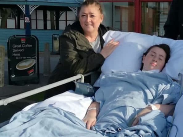 Общество: Жительница Шотландии преступно игнорировала «простуду» и оказалась прикованной к больничной койке
