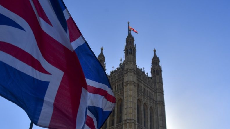 Посольство РФ оценило попытку Лондона ввести новые санкции против Москвы 14052019 Общество: Посольство РФ оценило попытку Лондона ввести новые санкции против Москвы