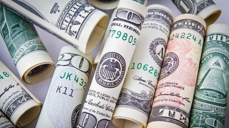 Общество: Россия сократила вложения в ценные бумаги США на $800 млн