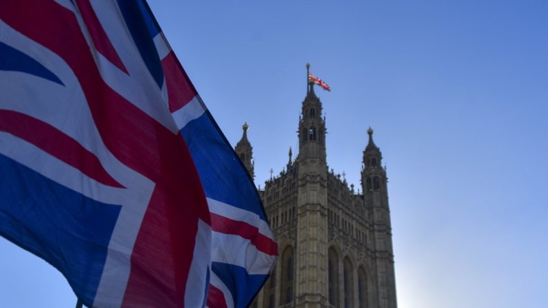 В мире: Посольство РФ ответило на обвинения со стороны Лондона в кибератаках