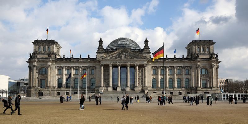 Общество: Германия призвала предотвратить вооруженные столкновения США и Ирана