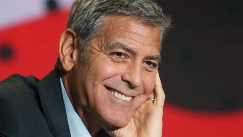 Общество: Джордж Клуни внес ясность в слухи о крещении ребенка Меган Маркл