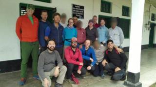 Общество: Поиски альпинистов, пропавших в Гималаях: обнаружены пять тел