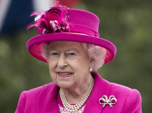 Без рубрики: Королева Елизавета II поздравила россиян с Днем России