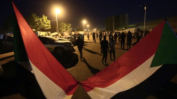 Без рубрики: Обострение в Судане: Британия и Германия запросили заседание Совбеза ООН