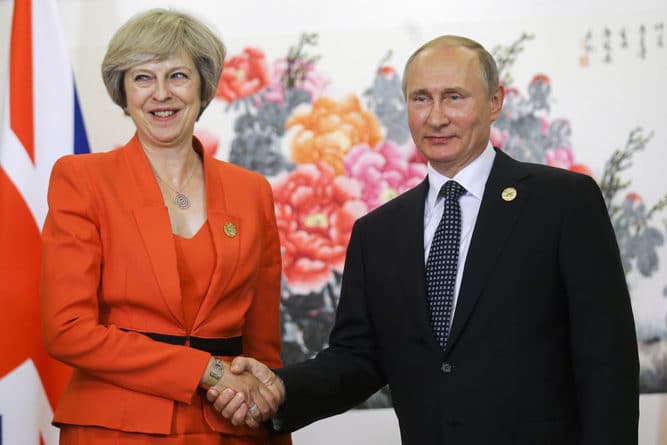 Общество: Guardian: Британия и Россия планируют встречу лидеров впервые после отравления Скрипалей