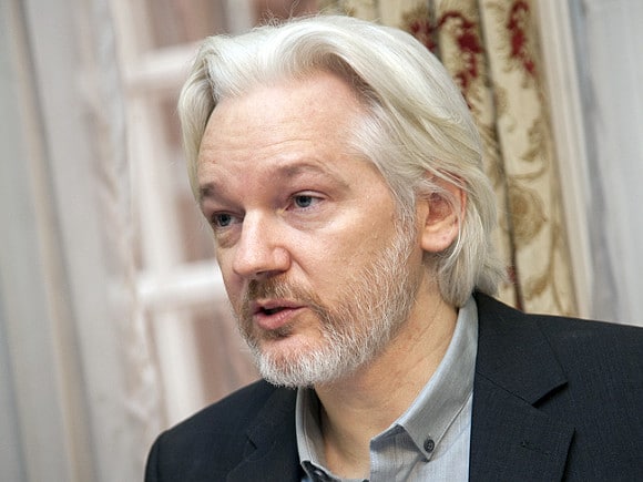 Общество: WikiLeaks: Лондонский суд перенес слушания по делу об экстрадиции Ассанжа