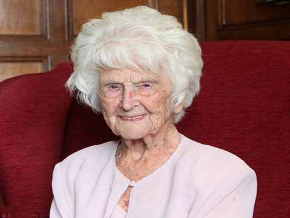 Общество: В Великобритании в возрасте 112 лет скончалась старейшая женщина (ФОТО)