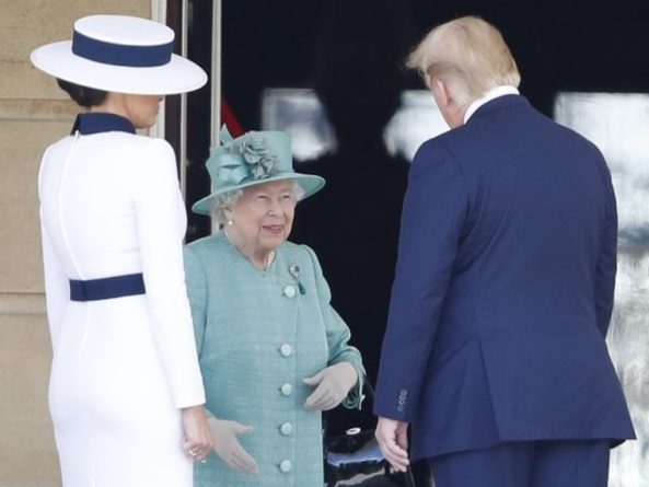 Общество: Елизавета II встретила Трампа и Меланью в Букингемском дворце (ФОТО, ВИДЕО)