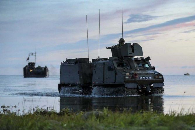 Происшествия: Британская морская пехота не смогла "отбить" остров у эстонских ополченцев