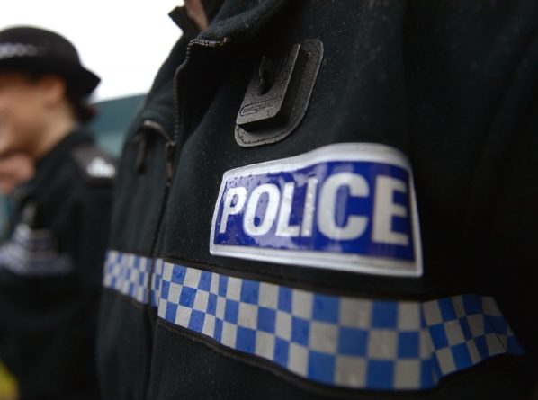 Преступник изрезал женщину с малолетними детьми в Лондоне. РЕН ТВ